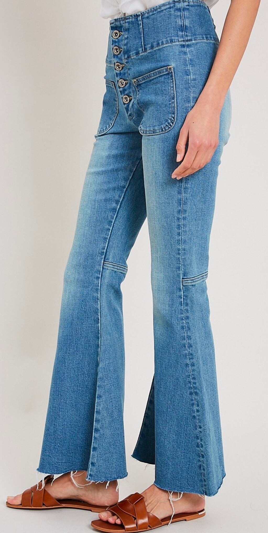 DENIM_HIGH-WAIST_FLARE_JEANS_WL18-2124_3.jpeg