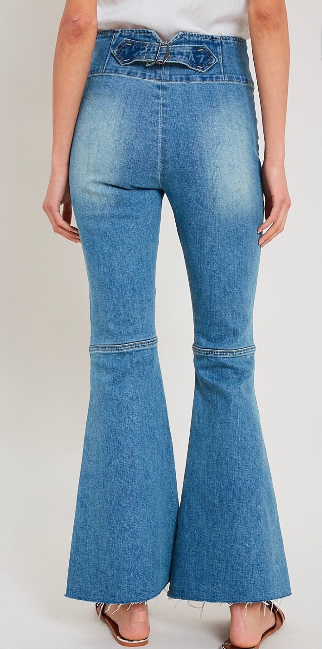 DENIM_HIGH-WAIST_FLARE_JEANS_WL18-2124_5.jpeg